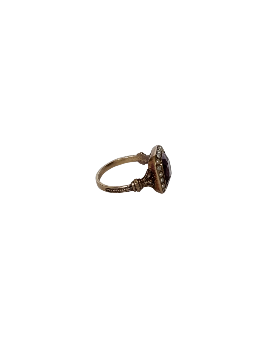 Elisabeth - Antique 18K Gold Ring with Cushion-Cut Amethyst & Half Pearls