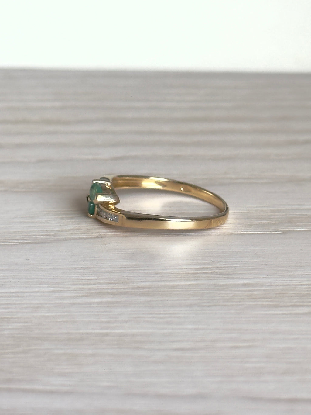 Livia - Vintage 18K Yellow Gold Toi et Moi Pear Emerald & Diamond Ring