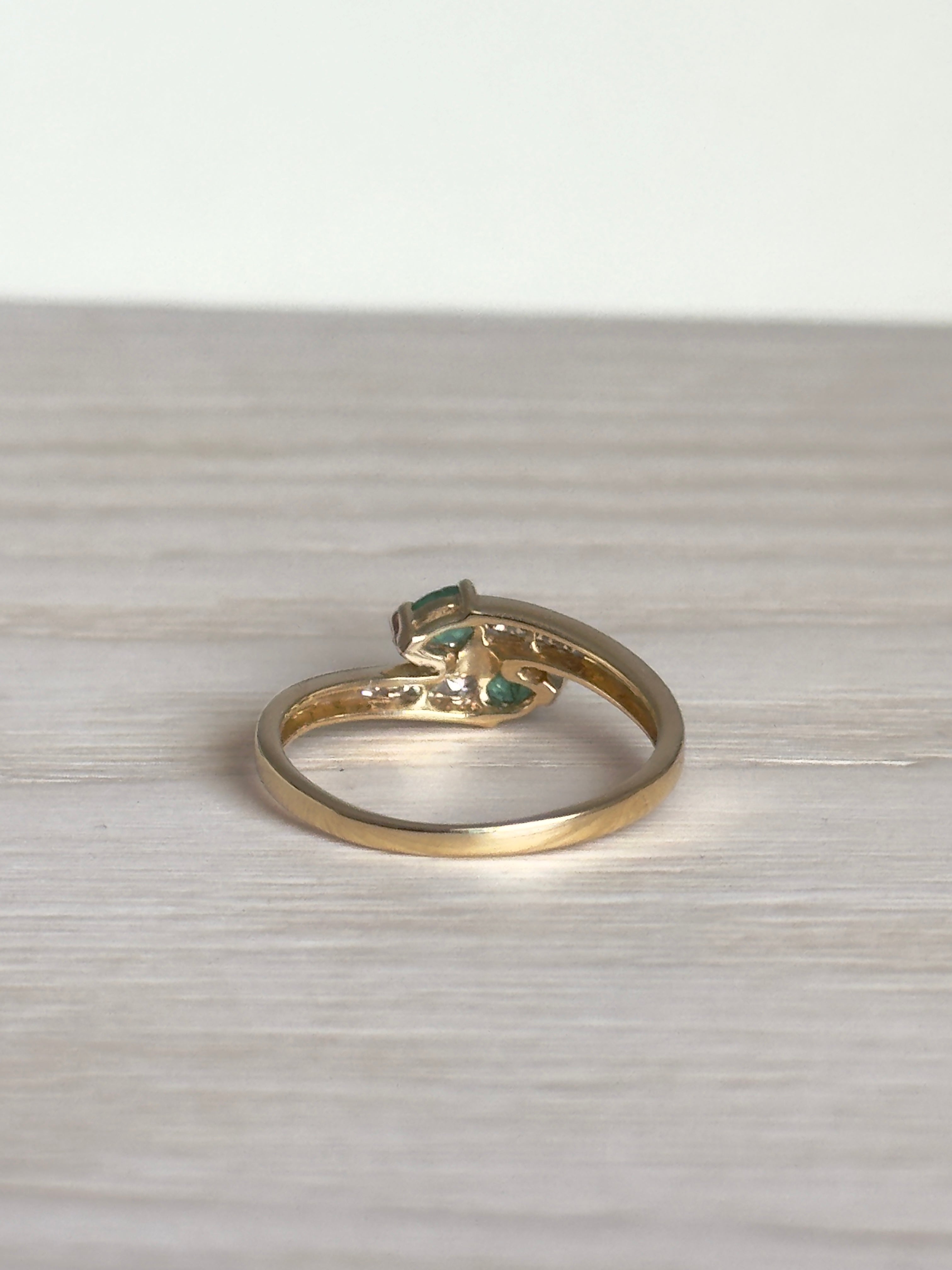 Livia - Vintage 18K Yellow Gold Toi et Moi Pear Emerald & Diamond Ring