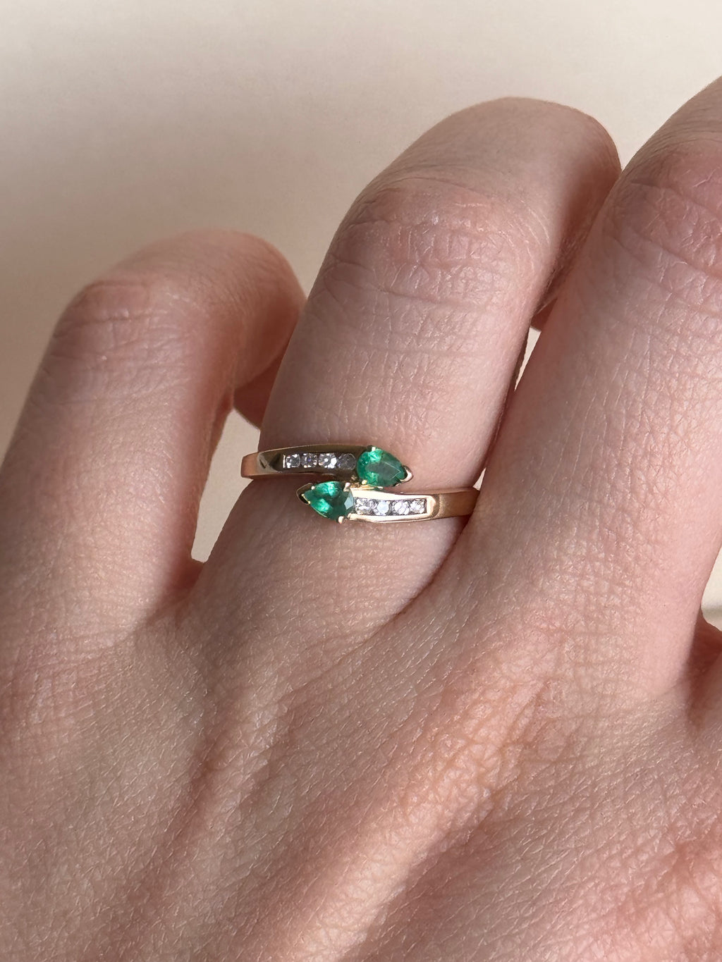 Livia - Vintage 18K Yellow Gold Toi et Moi Pear Emerald & Diamond Ring