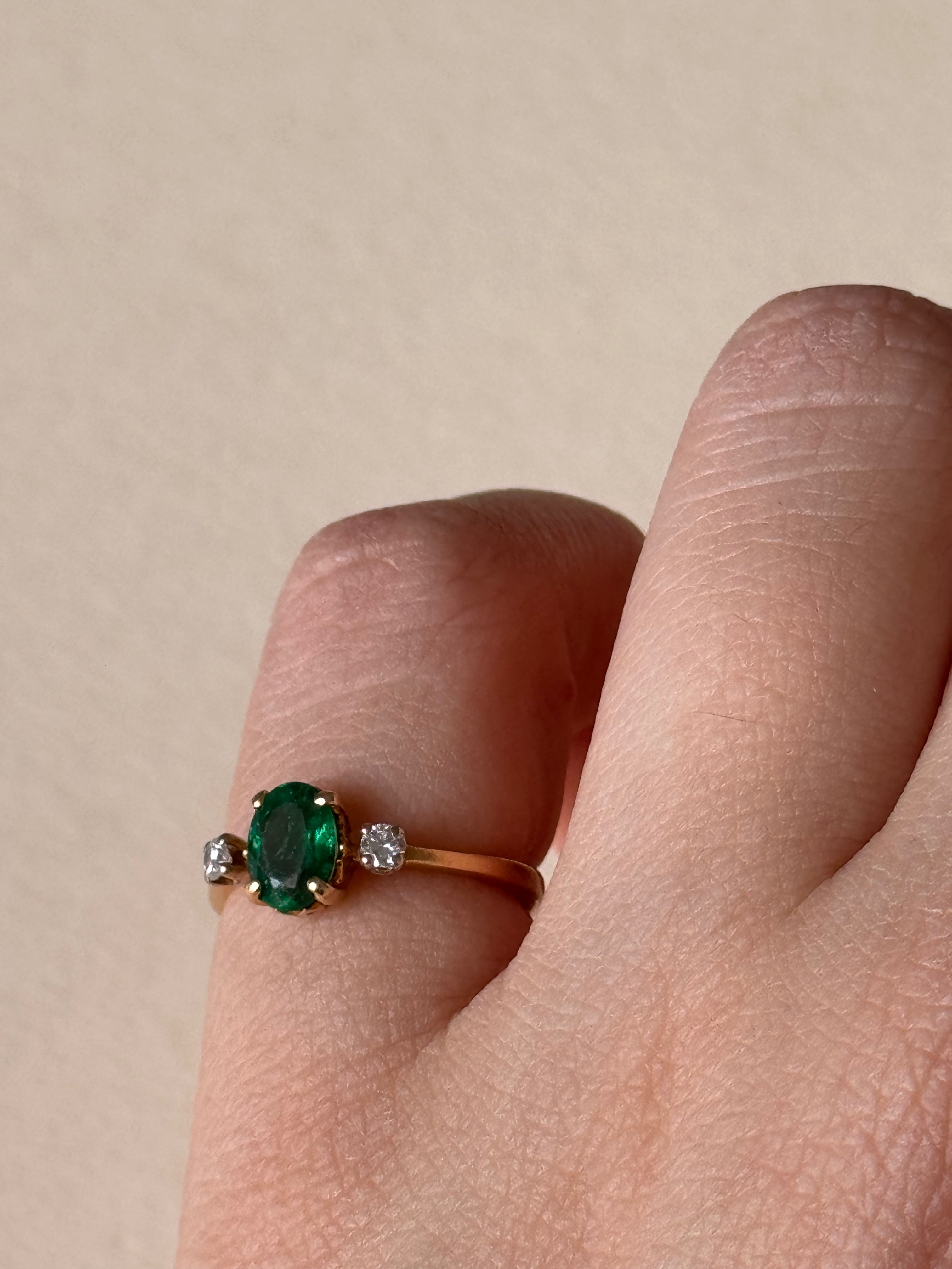 Ines - Vintage 18K Yellow Gold Oval Emerald & Diamond Trilogy Ring