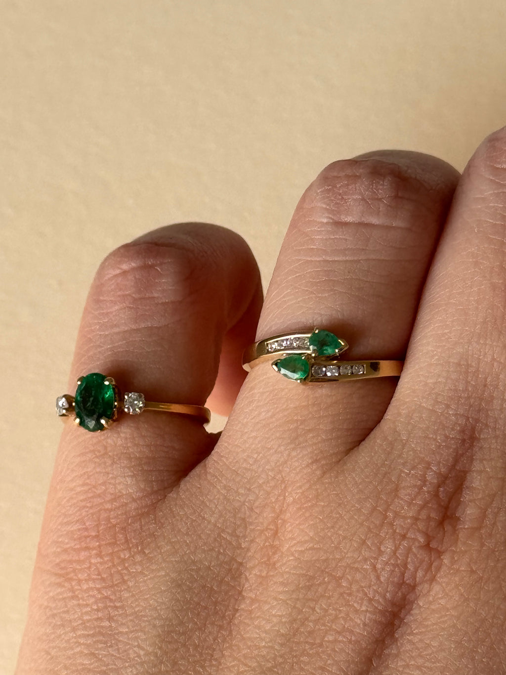 Ines - Vintage 18K Yellow Gold Oval Emerald & Diamond Trilogy Ring