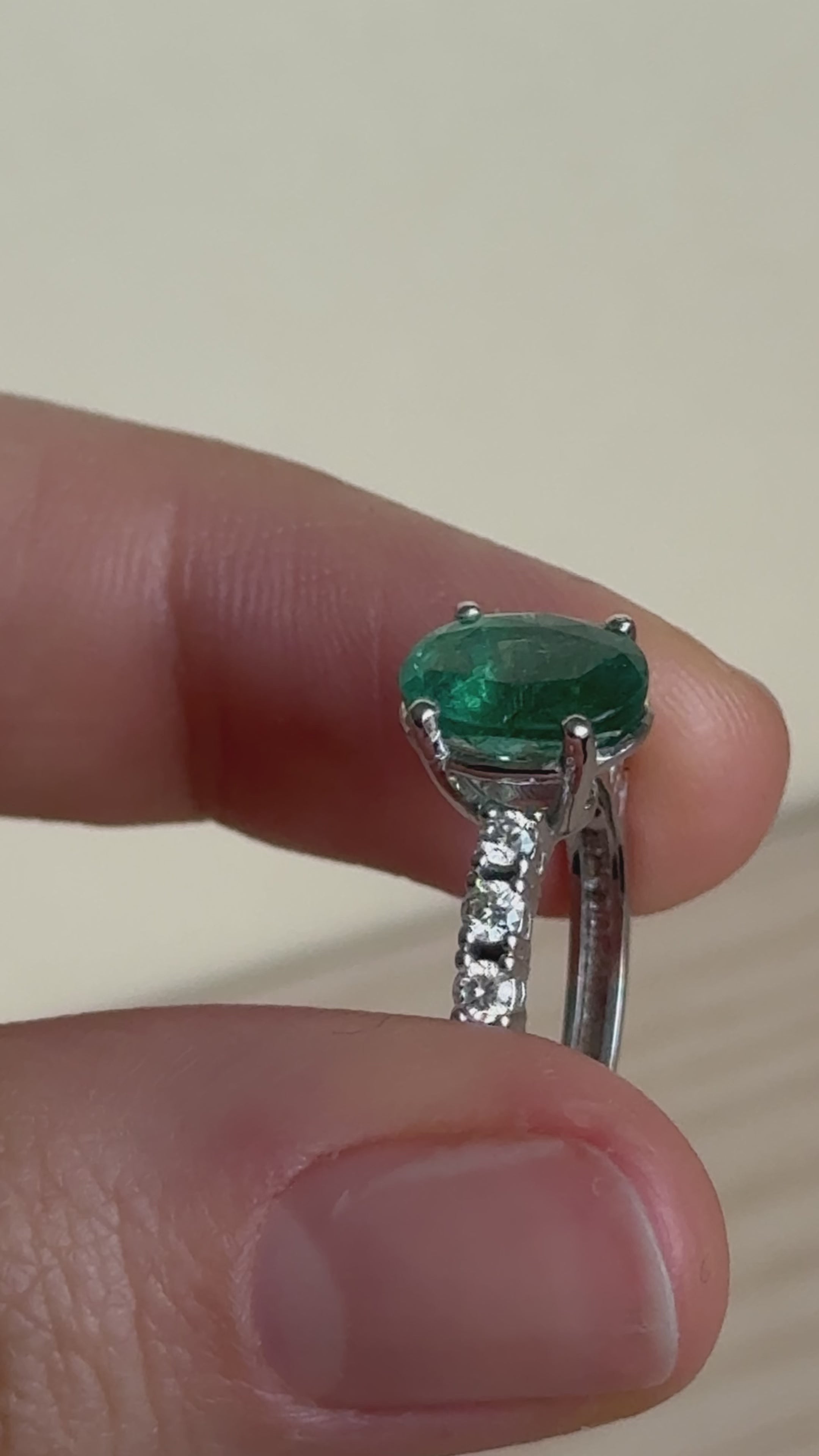 Vera - Modern 18K White Gold Oval Emerald & Diamond Solitaire Ring